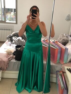 Bronx Banco Leo Gown in Emerald